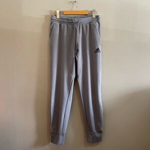 Adidas Grey Basketball Joggers Black Stripe – Size Medium EUC